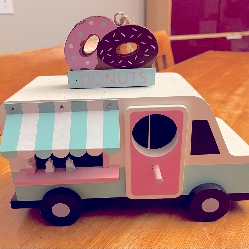 Donut Birdhouse Decoration